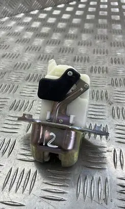 Subaru Forester SJ Loading door lock 