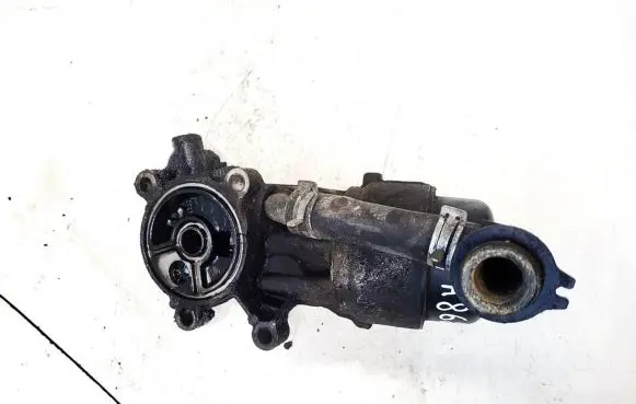 Volvo V50 Oil filter cover 9646115280