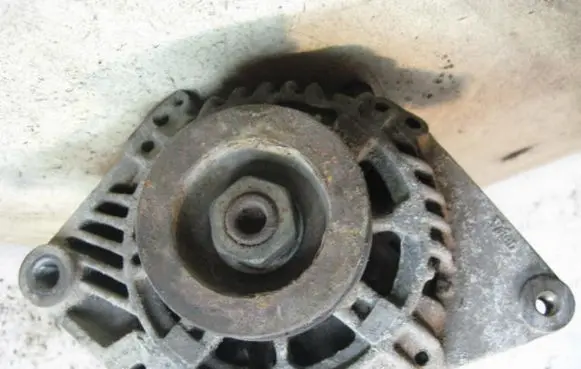 Renault Laguna I Generator/alternator 75AVALEO7700857075