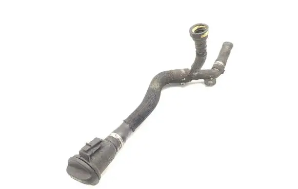 Volvo S40 Oil fill pipe 1027982S01