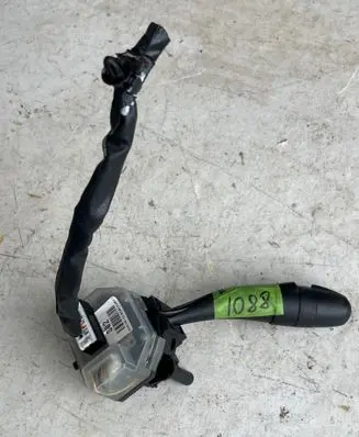 Hyundai i30 Indicator stalk 3673MA