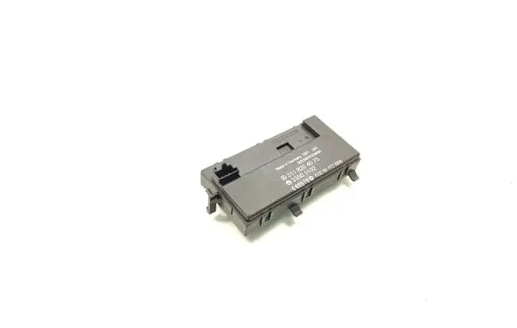 Mercedes-Benz E W211 Keyless (KESSY) go control unit/module 2118204075 33501102
