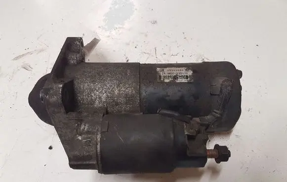 Opel Insignia A Starter motor 55352882 M001T30172