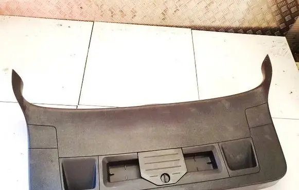 Volkswagen PASSAT B7 Other trunk/boot trim element 3AF867605A