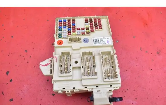 Hyundai Kona I Fuse box set 91960BE010