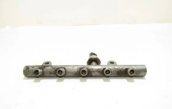Ford Focus C-MAX Fuel main line pipe 9645689580