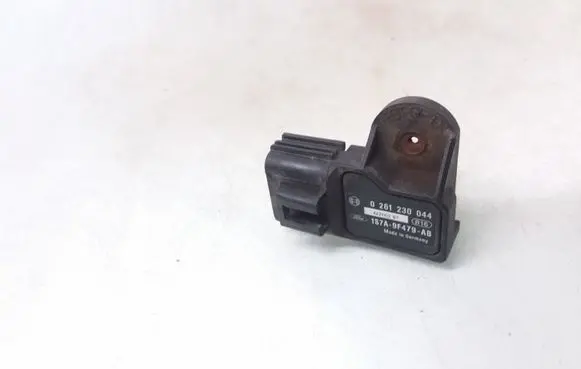 Volvo V50 Air pressure sensor 1S7A9F479AB 0261230044