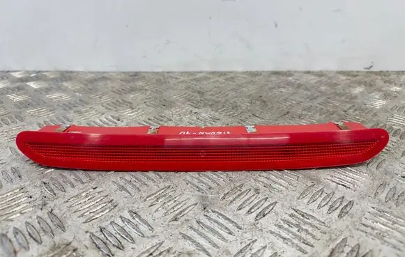 Volkswagen Tiguan Third/center stoplight 1K6945097A