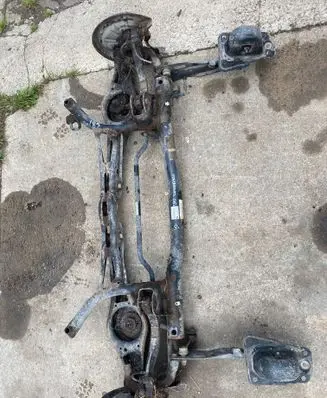 Volkswagen Touran I Rear subframe 