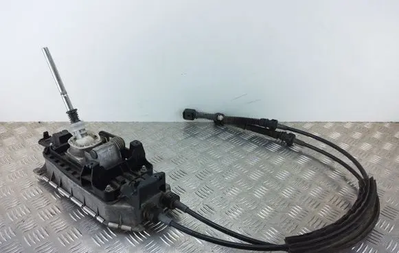 Audi A1 Gear shifter/selector 6Q0711049CG