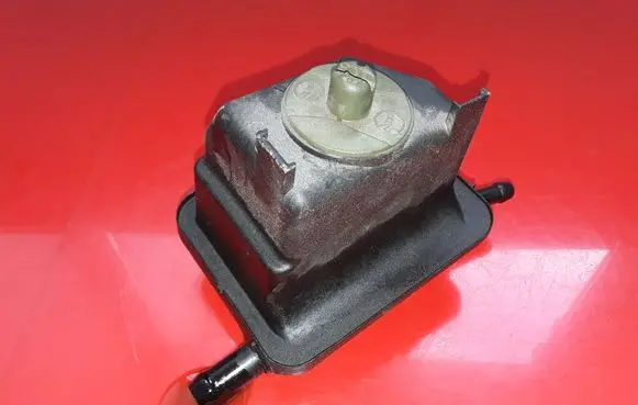 Skoda Octavia Mk1 (1U) Power steering fluid tank/reservoir 1J0422371C