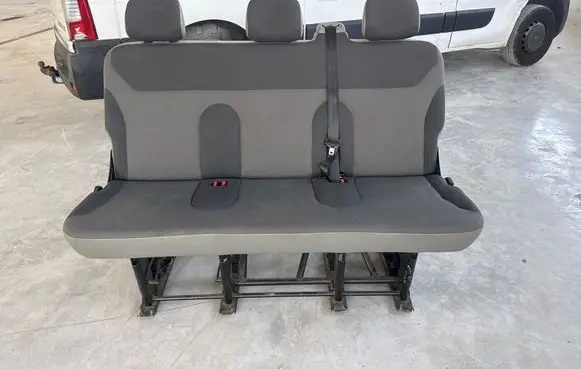 Renault Trafic II (X83) Third row seats 