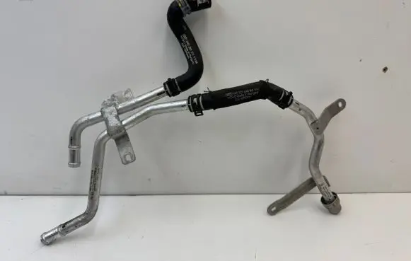 Porsche Cayenne (9Y0 9Y3) Engine coolant pipe/hose 4M0121485CM 4M0121485CB