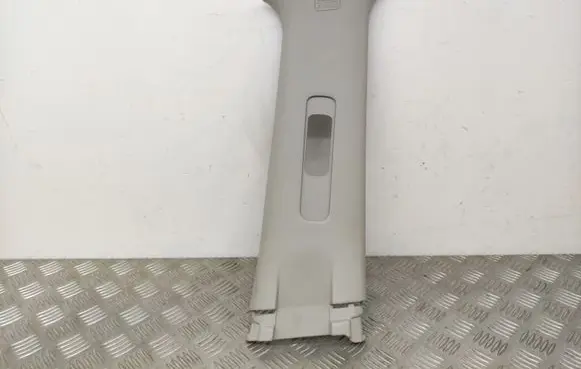 Nissan X-Trail T32 (B) pillar trim (top) 769134CE0A