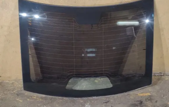 Jaguar XJL Rear windscreen/windshield window 