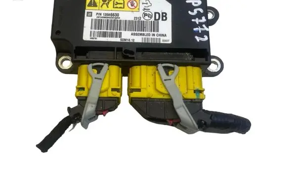 Opel Mokka Airbag control unit/module 13586630