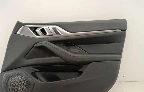BMW 3 G20 G21 Front door card panel trim