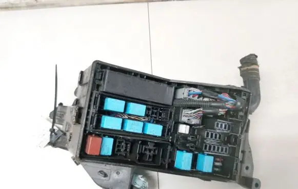 Lexus IS 220D-250-350 Fuse box set 3921153020 39211-53020