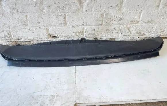 Volkswagen PASSAT B7 Front bumper lip 3AA805903B
