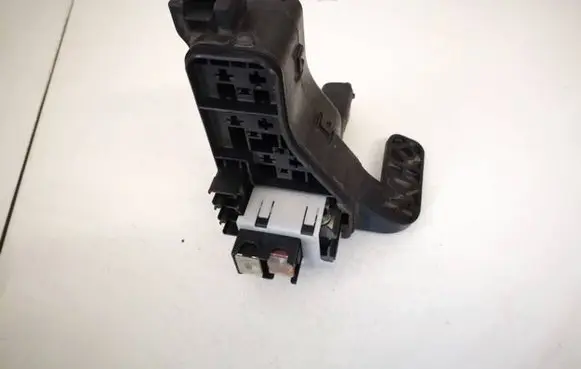 Toyota Corolla Verso AR10 Fuse box set