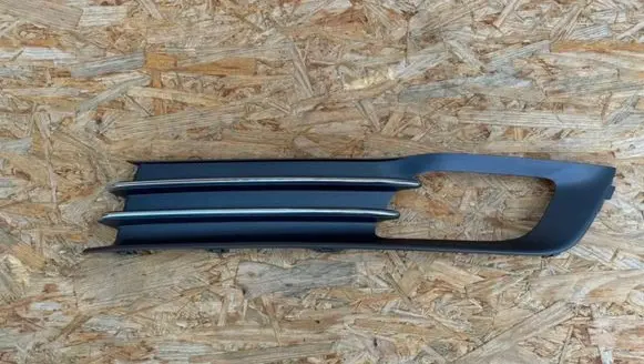 Volvo S80 Front fog light trim/grill 31323993