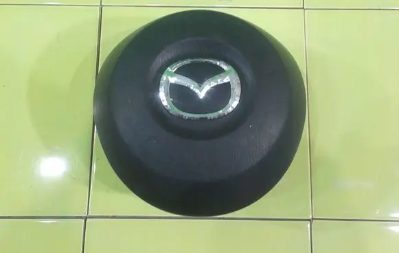 Mazda 3 II Steering wheel airbag UP260