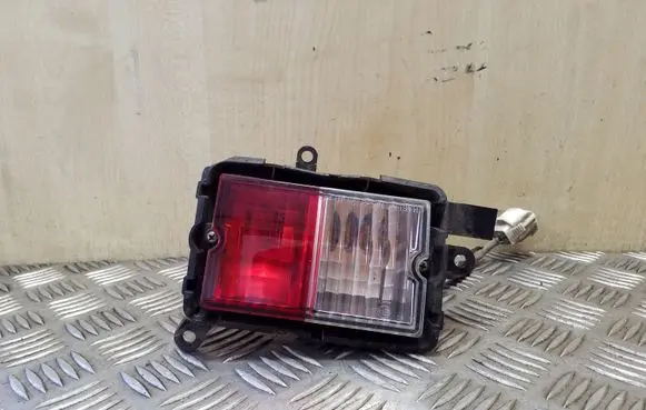 Mitsubishi Pajero Rear bumper light 1146372R