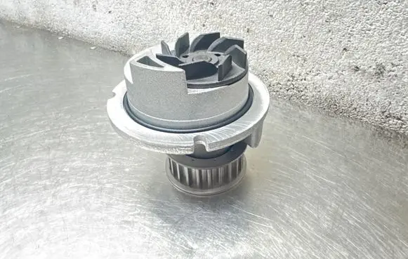 Opel Zafira A Water pump 301020