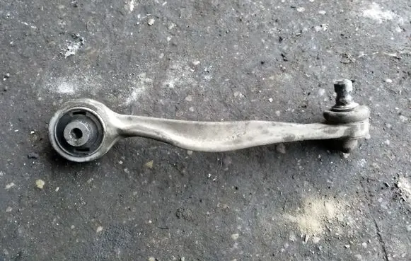 Audi A4 S4 B7 8E 8H Front lower control arm/wishbone