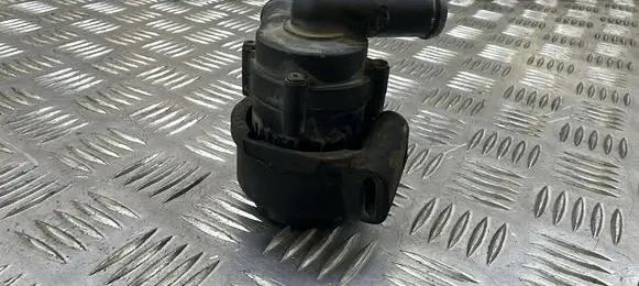 Volvo XC60 Electric auxiliary coolant/water pump 31332380