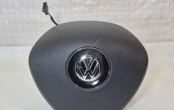 Steering wheel airbag