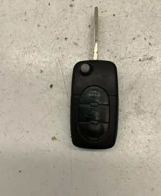 Audi A6 S6 C5 4B Ignition key/card 4D0837231A