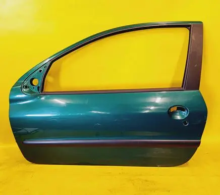Peugeot 206 Front door 