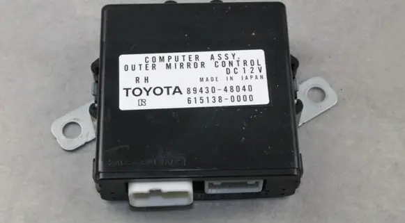Lexus RX 300 Wing mirror control module 8943048040