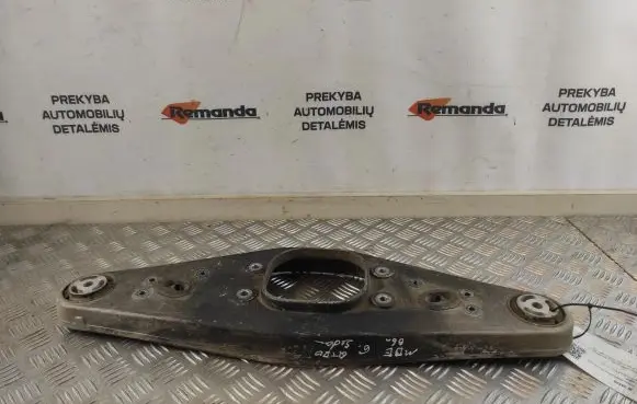 Mercedes-Benz E W211 Rear differential/diff mount bracket A2303521806