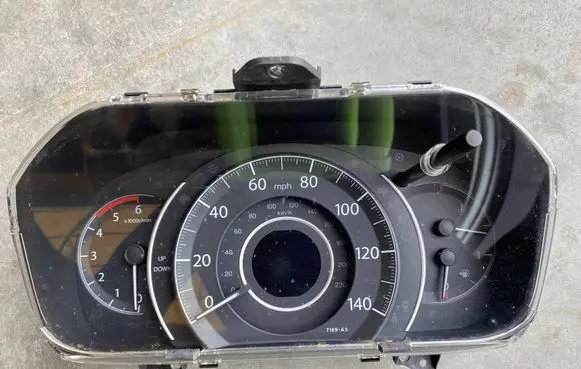 Honda CR-V Speedometer (instrument cluster) HR0408133 78100