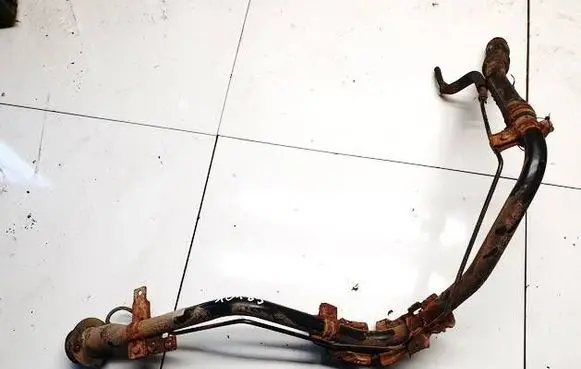 Mazda CX-7 Fuel tank filler neck pipe 