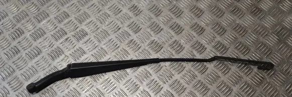 Volvo V70 Front wiper blade arm 8624246