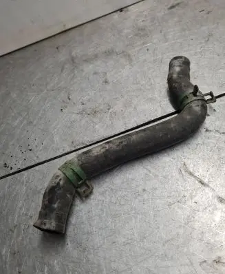 Volkswagen Transporter - Caravelle T4 Engine coolant pipe/hose 701819437D
