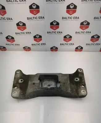 BMW 5 F10 F11 Engine mounting bracket 73681310 57171