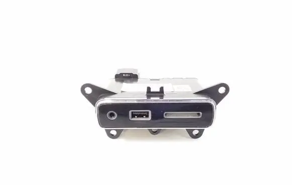 Jeep Grand Cherokee AUX in-socket connector 68141322AA