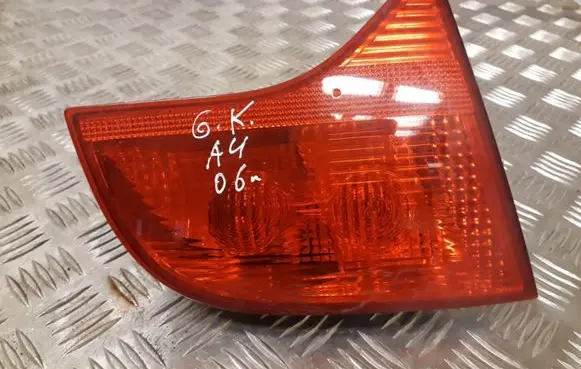 Audi A4 S4 B7 8E 8H Tailgate rear/tail lights 8E9945093
