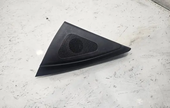 Hyundai i30 Front door high frequency speaker 876502L020