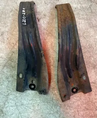 Mitsubishi L200 Front bumper mounting bracket 