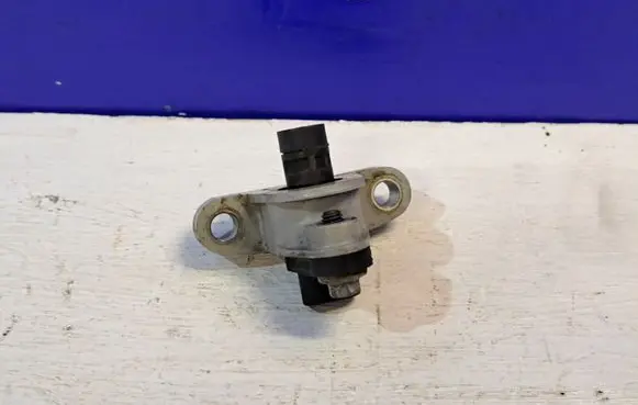 Volvo S60 Crankshaft position sensor 31303094 31303937