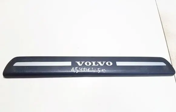 Volvo V50 Front sill trim cover 08622671
