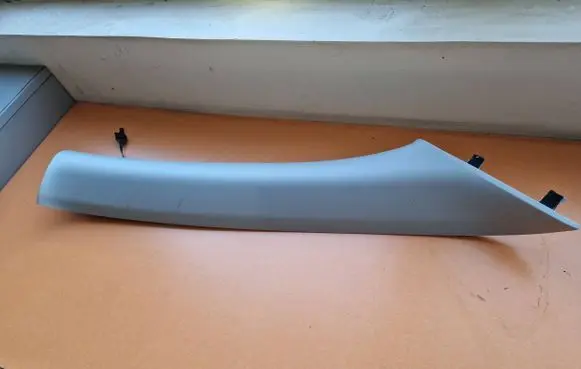 (B) pillar trim (bottom)