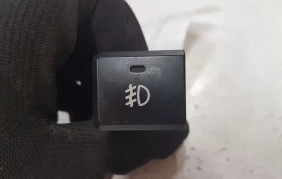 KIA Carens I Fog light switch 
