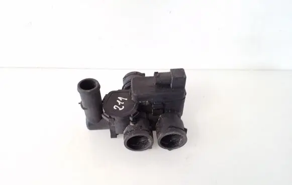 Mercedes-Benz E W211 Coolant heater control valve A2118320584
