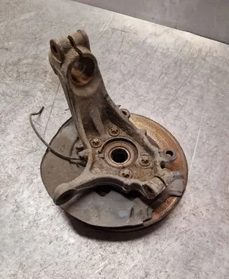 Nissan Qashqai Front wheel hub